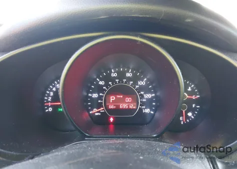 2016 Kia Soul + z USA, uszkodzony, nr VIN KNDJP3A55G7834066